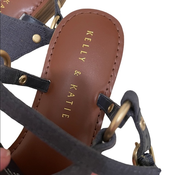 KELLY & KATIE SANDALS - Picture 3 of 5